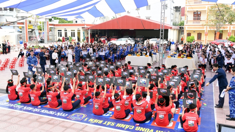 Sôi nổi cuộc thi "Em yêu biển, đảo quê hương" tại Hải Phòng