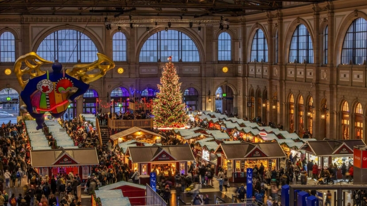 Ngôi nhà Giáng sinh lớn nhất châu Âu hút khách hàng nghìn mỗi năm tại Áo