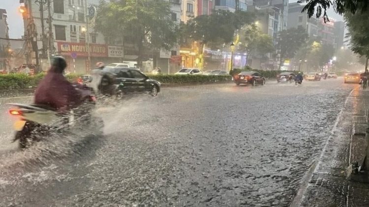 Thời tiết ngày 13/12/2025: Khu vực Bắc Bộ trời chuyển rét, vùng núi và trung du Bắc Bộ rét đậm