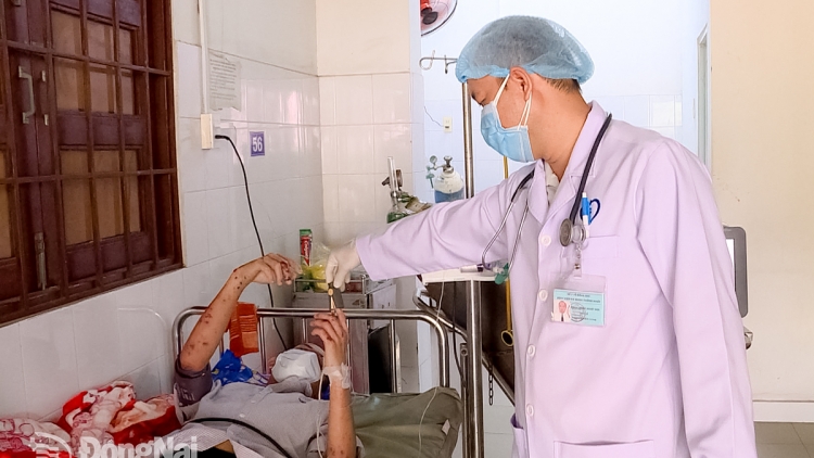 Tiêm vắc-xin chủ động giúp ngăn ngừa não mô cầu đang lan nhanh