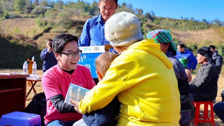 Khởi công xây dựng cầu Háng Gàng – nối nhịp an toàn cho đồng bào vùng cao