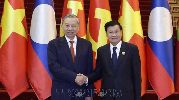 Thời sự 21h30 2/12/2025: Tăng cường quan hệ hợp tác giữa Đảng Cộng sản Việt Nam và Đảng NDCM Lào