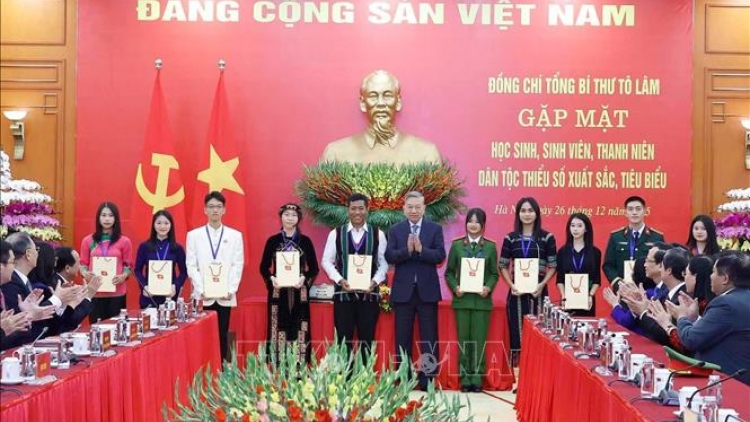Tổng Bí thư: Ý chí và khát vọng vươn lên sẽ mở ra con đường đi tới tương lai tươi đẹp