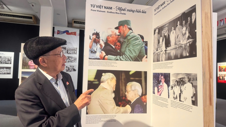 Triển lãm "Nghĩa tình thuỷ chung": Dấu ấn 65 năm quan hệ Việt Nam- Cuba