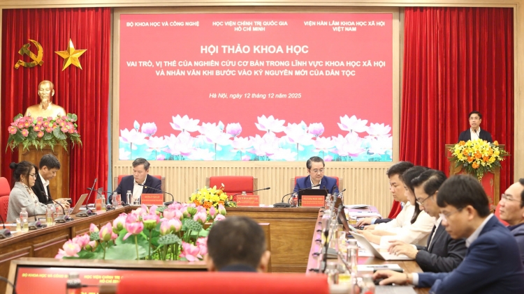 Xác định vai trò, vị thế của khoa học xã hội và nhân văn trong kỷ nguyên số