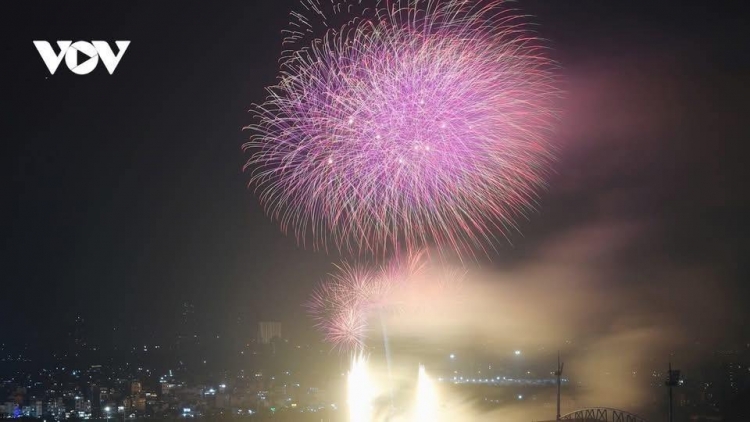 Chào 2026 - Vững bước đi lên