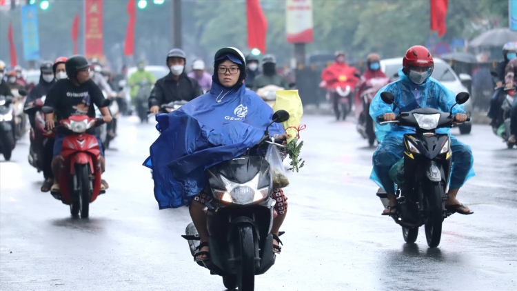 Dự báo thời tiết ngày 21/1/2026: Bắc Bộ mưa rải rác, Trung Bộ mưa dông