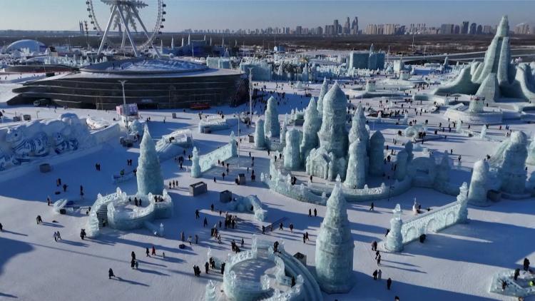 Trung Quốc Khai mạc Lễ hội băng Cáp Nhĩ Tân lớn nhất từ trước tới nay