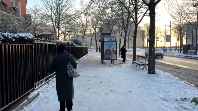 Pháp: ít nhất 5 người thiệt mạng trong các vụ tai nạn giao thông do băng tuyết