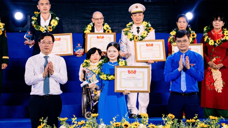 Nguyễn Ngọc Thiên Ân và hành trình lan toả lối sống xanh, văn hoá đọc đến bản làng vùng sâu, vùng xa