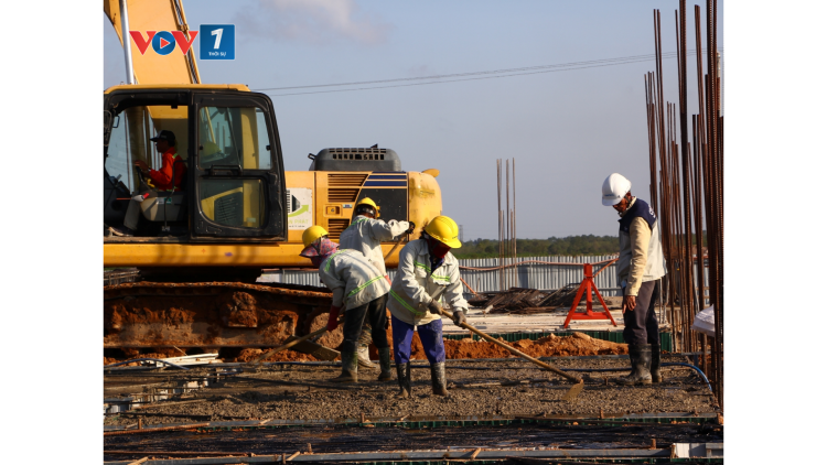 Rộn ràng ngày đầu năm 2026 trên các công trình trọng điểm tỉnh Quảng Trị