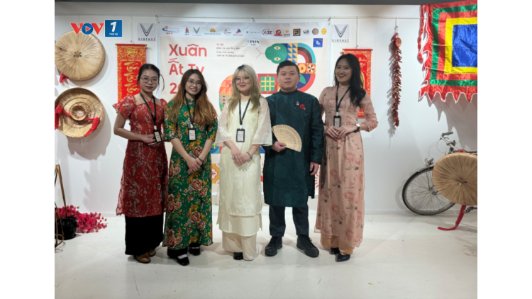 Tuổi trẻ Việt Nam tại Pháp: Đại hội XVI của Đảng là lời hiệu triệu cống hiến