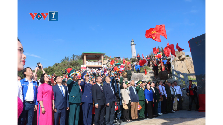Lễ chào cờ đầu năm 2026 tại nơi đón ánh bình minh đầu tiên trên đất liền Việt Nam