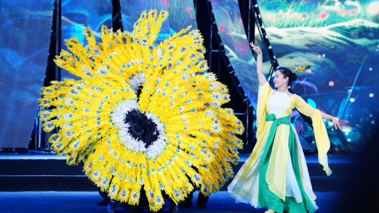 Hội chợ Mùa Xuân 2026 sôi động với các chương trình ca nhạc phục vụ người dân