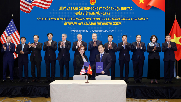 Việt Nam mua “siêu máy nghìn tỷ” điều trị ung thư của Mỹ