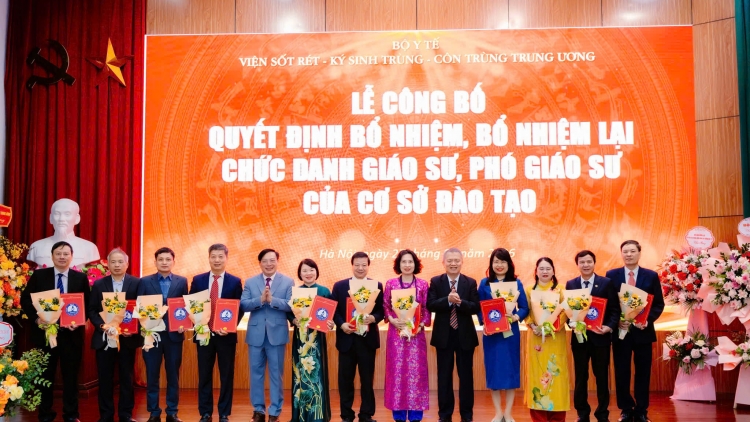 Đội ngũ Giáo sư, Phó Giáo sư, nhà khoa học đầu ngành -  trụ cột cho phát triển bền vững!