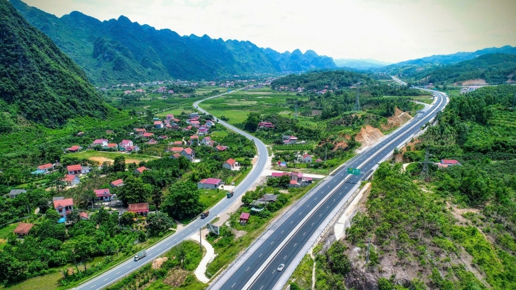 Cao tốc Mùa Xuân