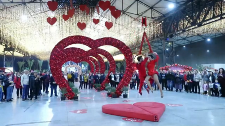 Ngày Valentine trên thế giới: Muôn cách tôn vinh tình yêu