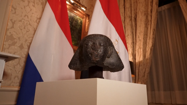 Hà Lan trao trả bức tượng cổ 3.500 năm tuổi bị đánh cắp cho Ai Cập