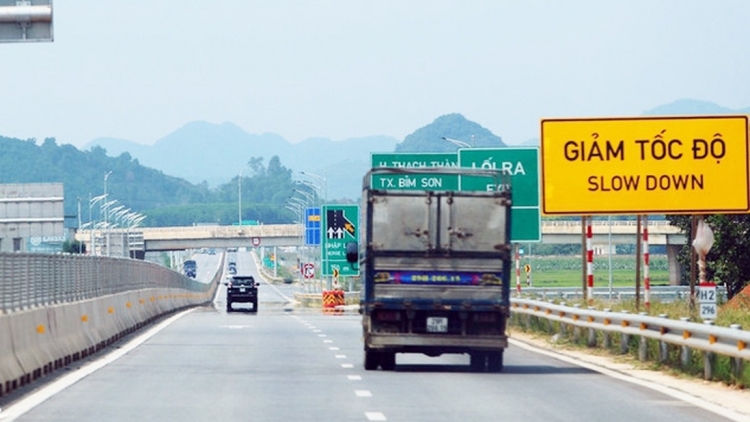 Bộ Xây dựng “chốt” mức phí trên 5 tuyến cao tốc Bắc - Nam