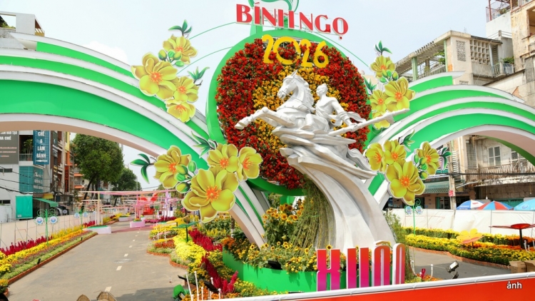 Đường hoa Cần Thơ trước giờ khai mạc 