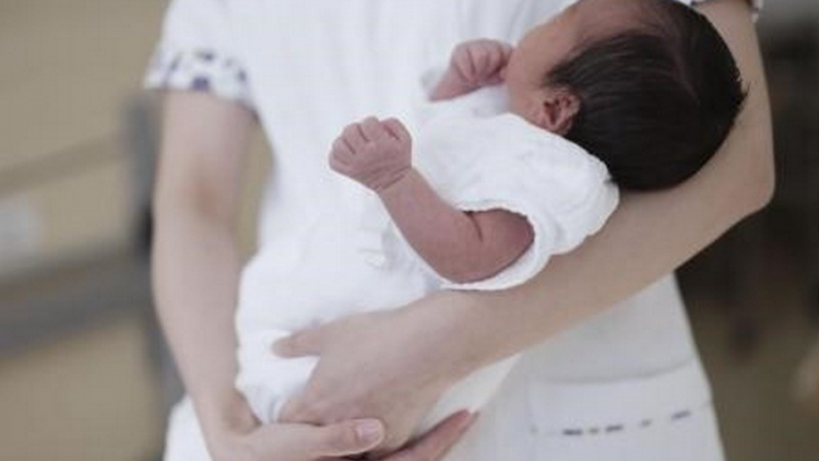 Nhật Bản: Tỷ lệ sinh đạt mức thấp kỷ lục trong năm 2025