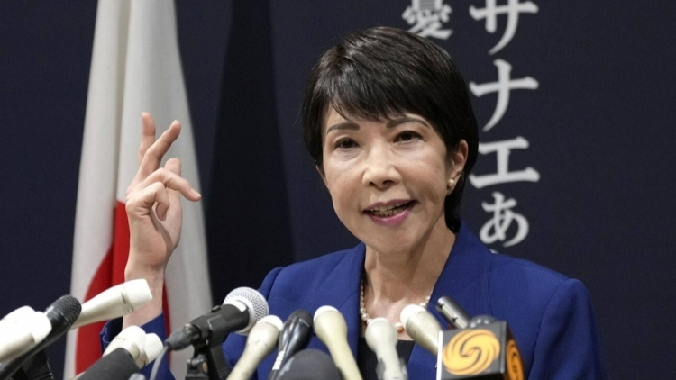 Nữ Thủ tướng Nhật Bản bị thương khi tham gia vận động tranh cử 