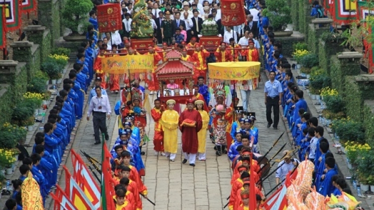 Siết kỷ cương mùa lễ hội: Không để “chặt chém” lộng hành!
