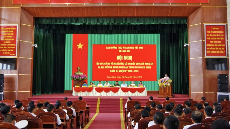 Hội nghị tiếp xúc cử tri với người ứng cử Đại biểu tại Vùng 2 Hải quân