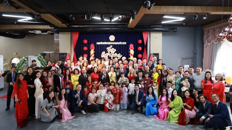 Kiều bào Việt Nam tại Thổ Nhĩ Kỳ rộn ràng đón Xuân Quê hương 2026