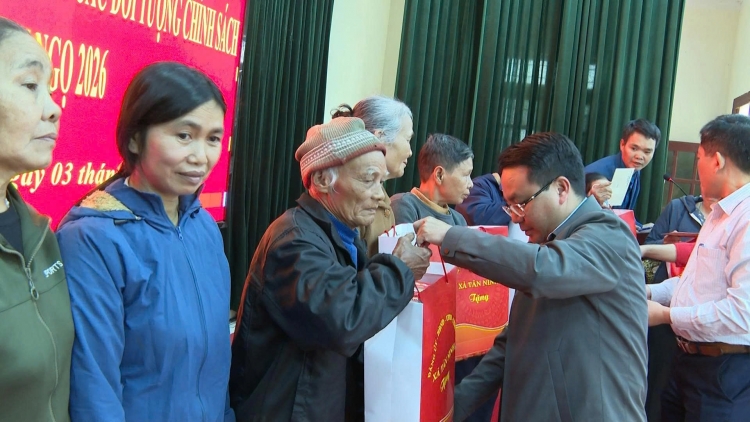 Thanh Hóa: Tết ấm với gia đình có hoàn cảnh khó khăn