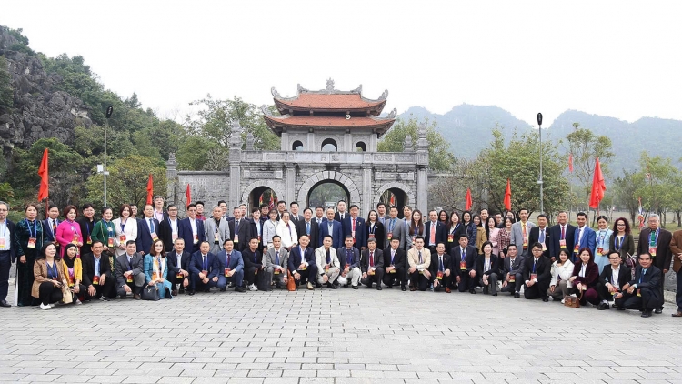 100 kiều bào tiêu biểu tham dự Chương trình "Kết nối kiều bào với Ninh Bình"