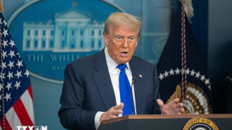 Mỹ tạm ngừng kế hoạch tấn công các nhà máy điện của Iran