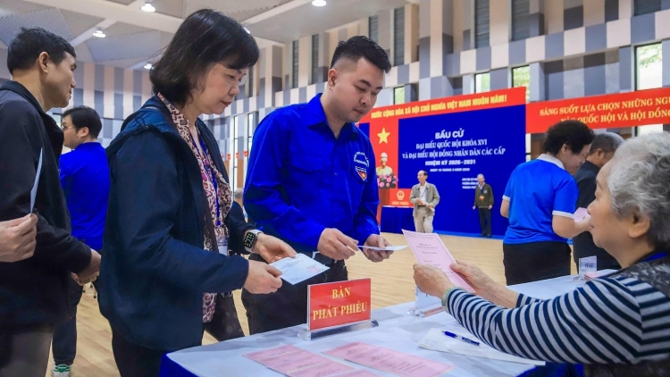 Lá phiếu của niềm tin – Trách nhiệm với tương lai đất nước