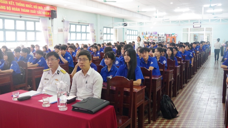 Trung đoàn 351 tuyên truyền Biển đảo, thu hút nguồn nhân lực