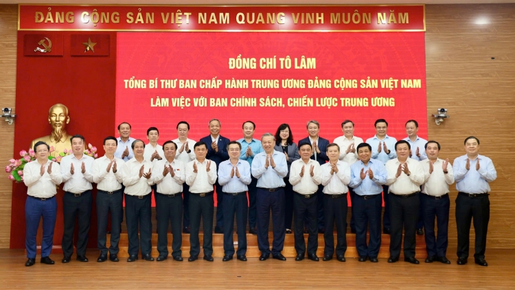 Thời sự 18h 2/3/2026: Tổng Bí thư Tô Lâm: Tạo nền tảng vững chắc cho phát triển đến năm 2045