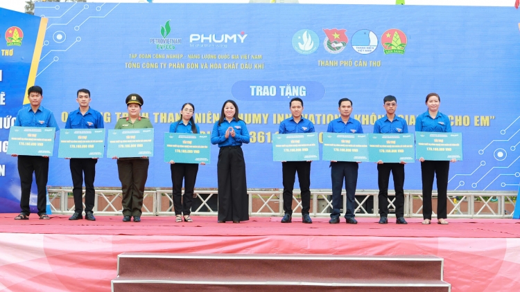 Tuổi trẻ Cần Thơ xung kích góp phần tổ chức thành công bầu cử ĐBQH và Đại biểu HĐND các cấp