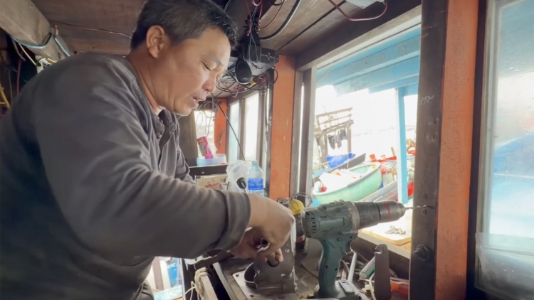 Ngư dân miền Trung: Nhiều giải pháp tiết kiệm xăng dầu 