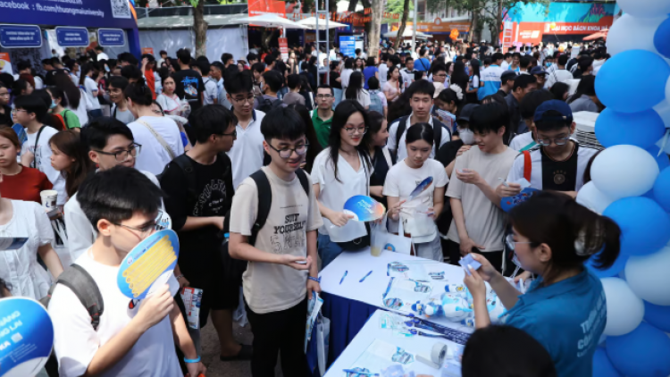 Theo dòng thời sự sáng 4/3/2026