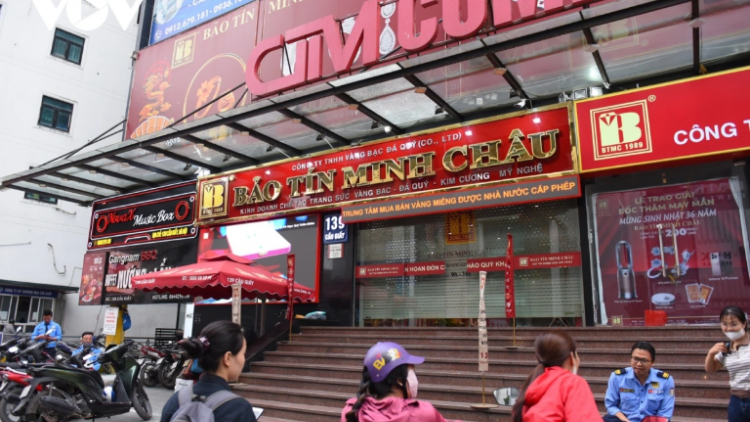 Lực lượng công an xuất hiện tại các trụ sở Bảo Tín Minh Châu tại Hà Nội