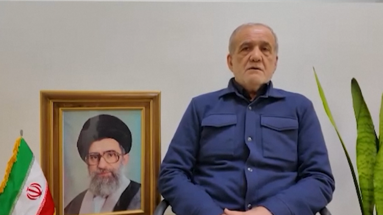 Tổng thống Iran bất ngờ xin lỗi, tuyên bố ngừng tấn công các nước láng giềng