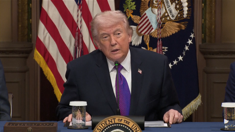 Ông Trump khẳng định nếu tấn công chậm Iran đã có thể sở hữu vũ khí hạt nhân