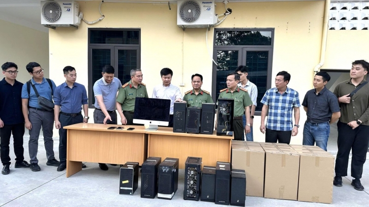 Thanh Hóa: học sinh lớp 12 cầm đầu đường dây phát tán mã độc toàn cầu