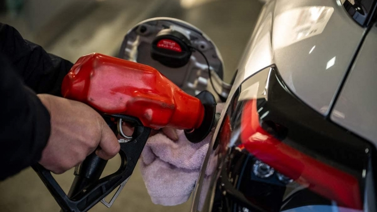 Giá xăng tại Nhật Bản lập kỷ lục vượt mọi thời đại