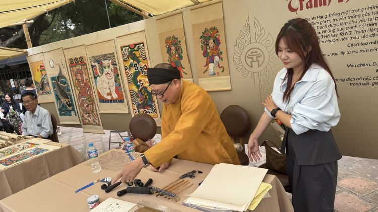 Hồ Văn: Nhiều hoạt động nghệ thuật đặc sắc kết nối truyền thống và sáng tạo