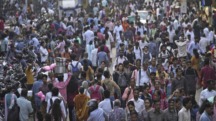 Ấn Độ triển khai cuộc tổng điều tra dân số lớn nhất thế giới