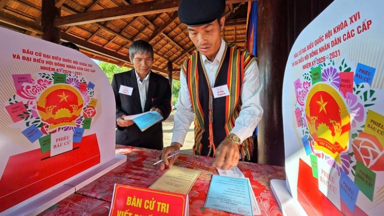 Nhìn lại những dấu ấn của một kỳ bầu cử