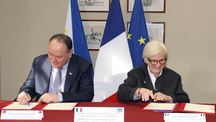 Pháp - quốc gia châu Âu đầu tiên đạt được Hiệp định quốc phòng VFA với Philippines