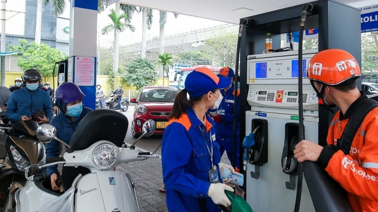 Bộ Công Thương: Nhiều giải pháp ổn định thị trường xăng dầu trước biến động toàn cầu