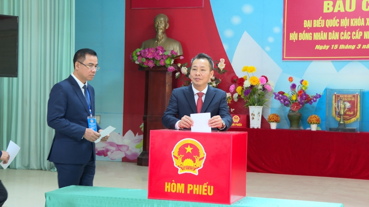 Gần 2,8 triệu cử tri Phú Thọ nô nức đi bầu cử, không khí ngày hội lan tỏa khắp các khu dân cư